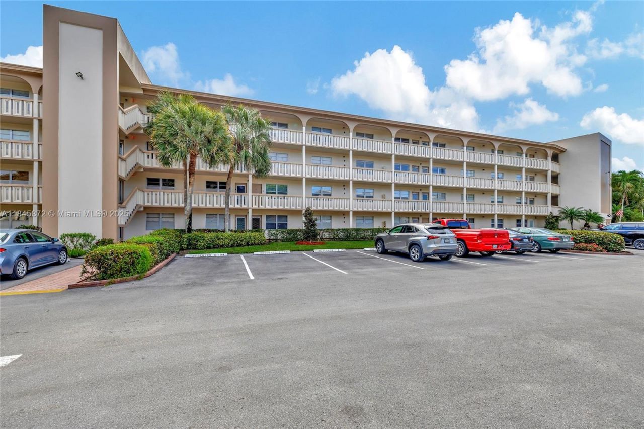 2101 Lucaya Bnd, Unit E3, Coconut Creek, FL 33066 Photo