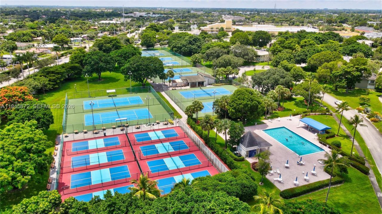 2101 Lucaya Bnd, Unit E3, Coconut Creek, FL 33066 Photo