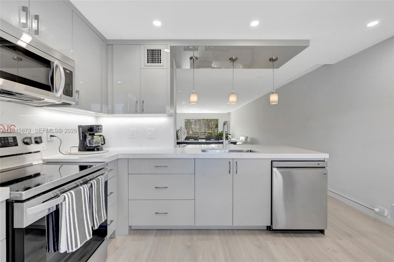 2101 Lucaya Bnd, Unit E3, Coconut Creek, FL 33066 Photo