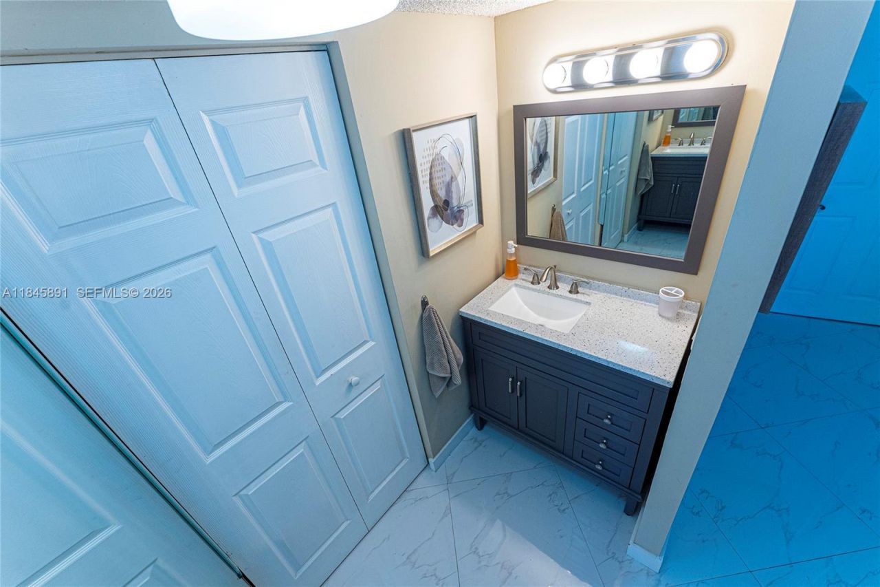 20225 NE 34th Ct, Unit 818, Aventura, FL 33180 Photo