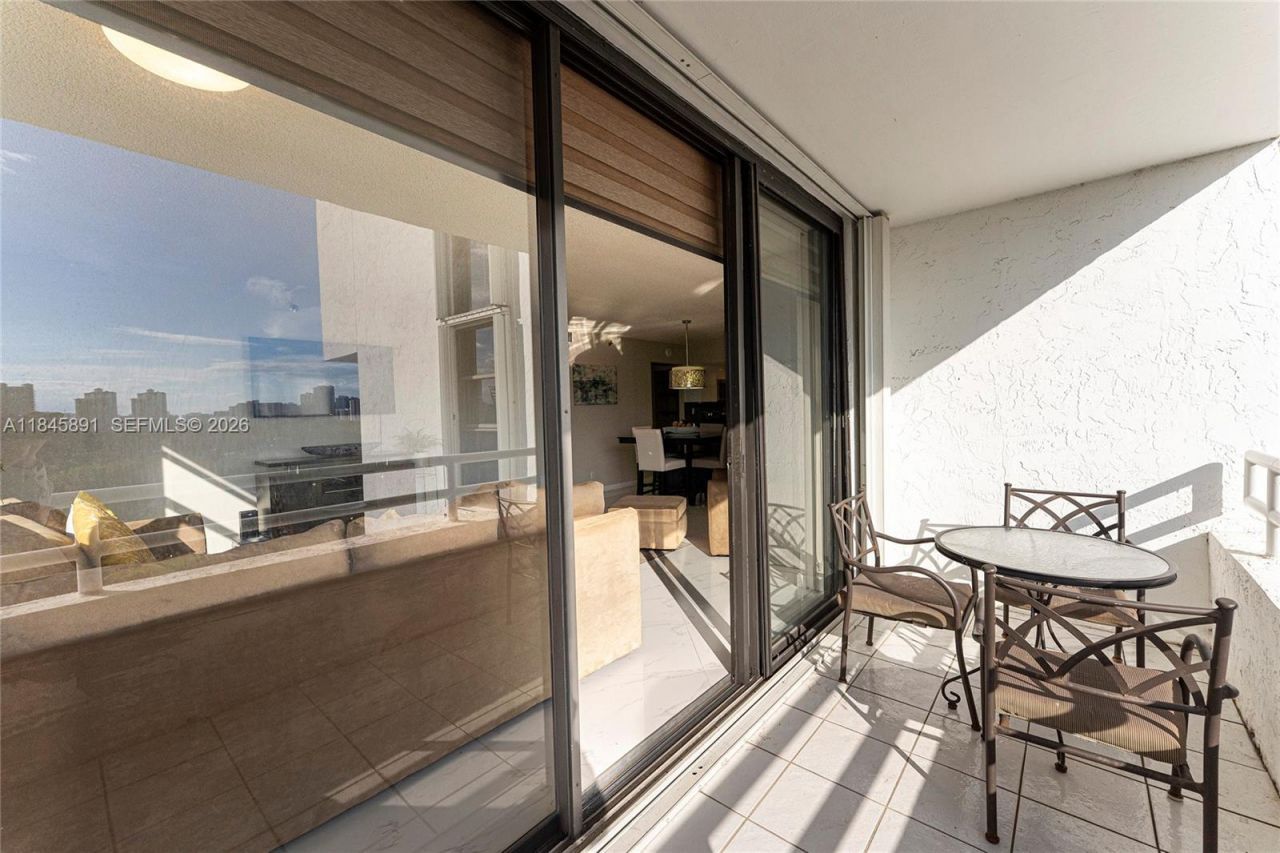 20225 NE 34th Ct, Unit 818, Aventura, FL 33180 Photo