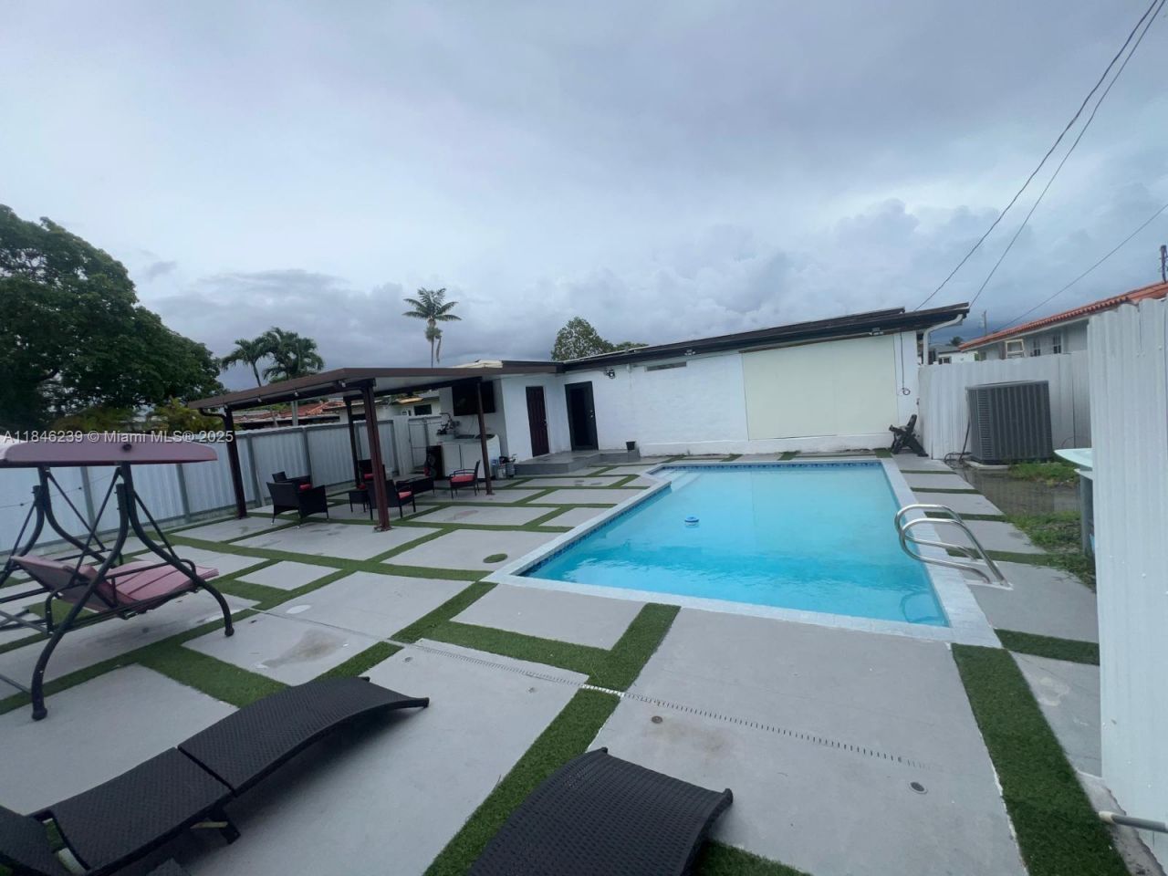 2920 SW 69th Ave, Miami, FL 33155 Photo