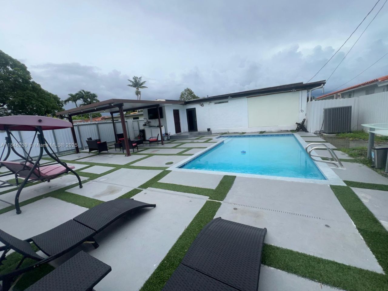 2920 SW 69th Ave, Miami, FL 33155 Photo