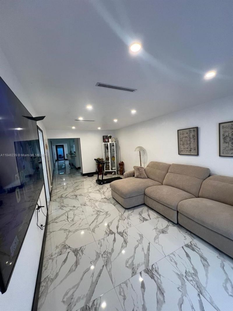 2920 SW 69th Ave, Miami, FL 33155 Photo