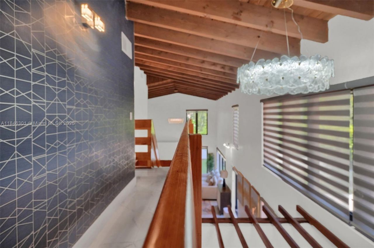 1501 Algardi Ave, Coral Gables, FL 33146 Photo