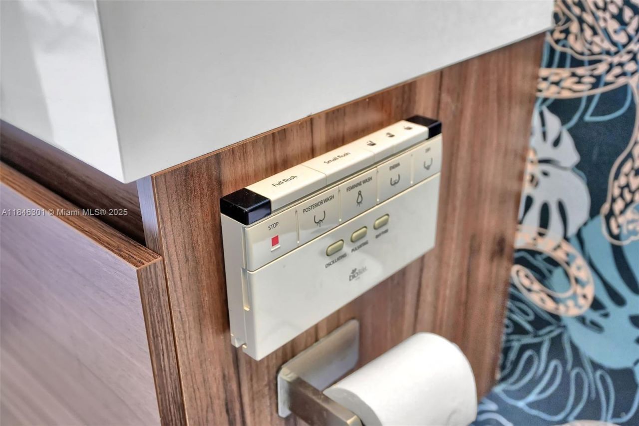 1501 Algardi Ave, Coral Gables, FL 33146 Photo