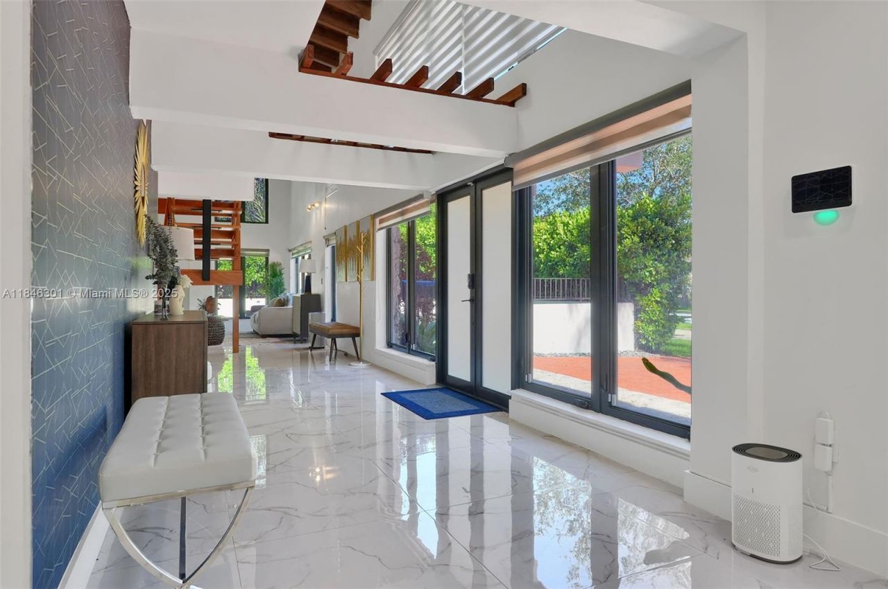 1501 Algardi Ave, Coral Gables, FL 33146 Photo