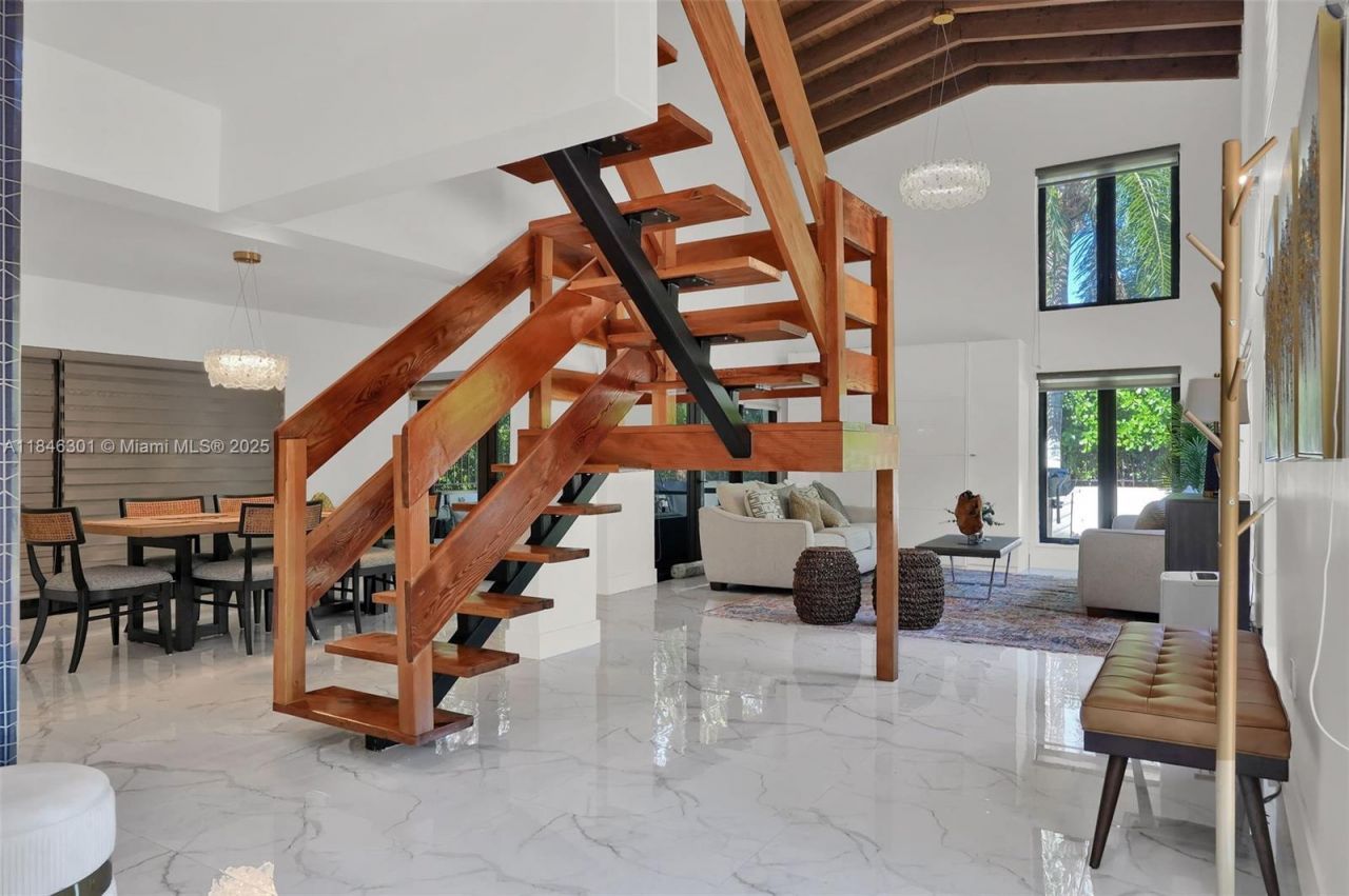 1501 Algardi Ave, Coral Gables, FL 33146 Photo