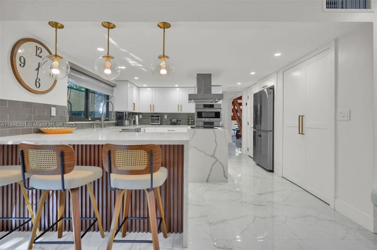 1501 Algardi Ave, Coral Gables, FL 33146 Photo