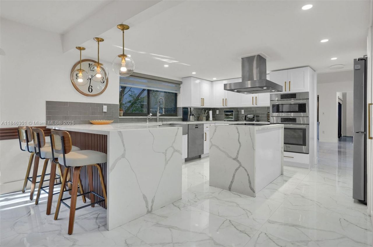 1501 Algardi Ave, Coral Gables, FL 33146 Photo