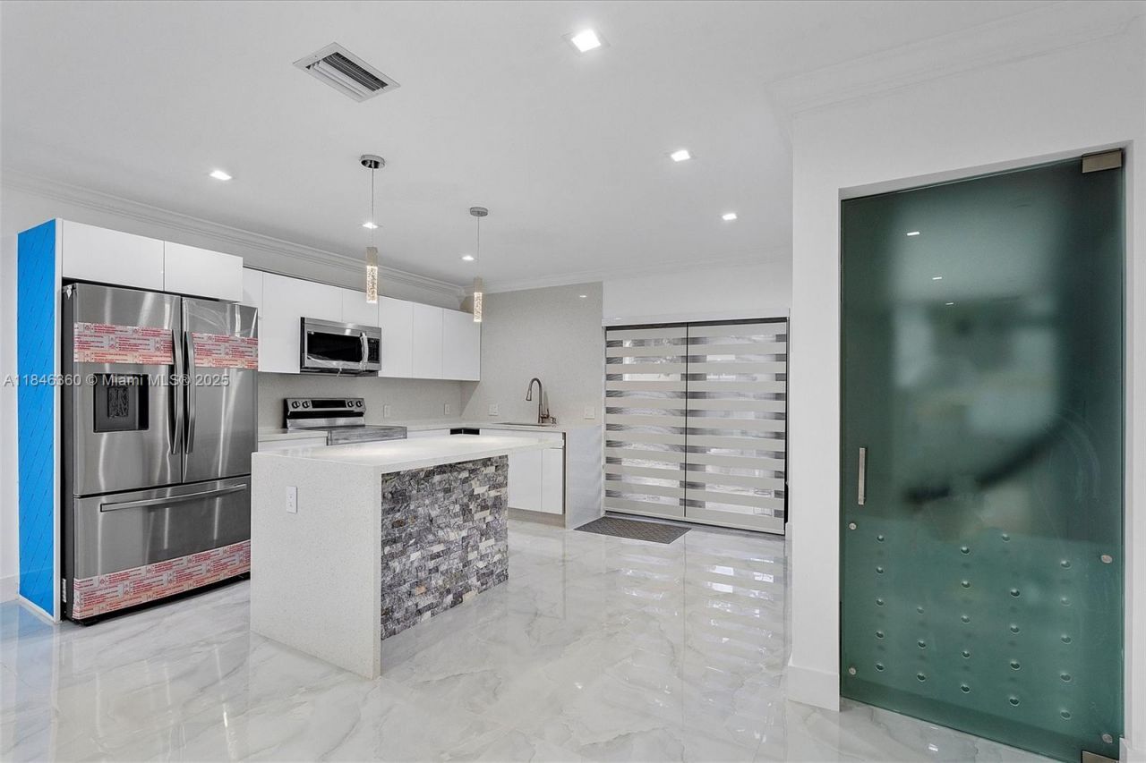 501 E 59th St, Hialeah, FL 33013 Photo