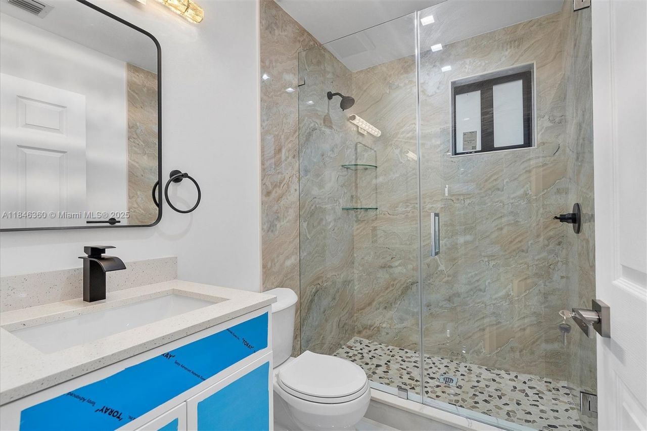 501 E 59th St, Hialeah, FL 33013 Photo