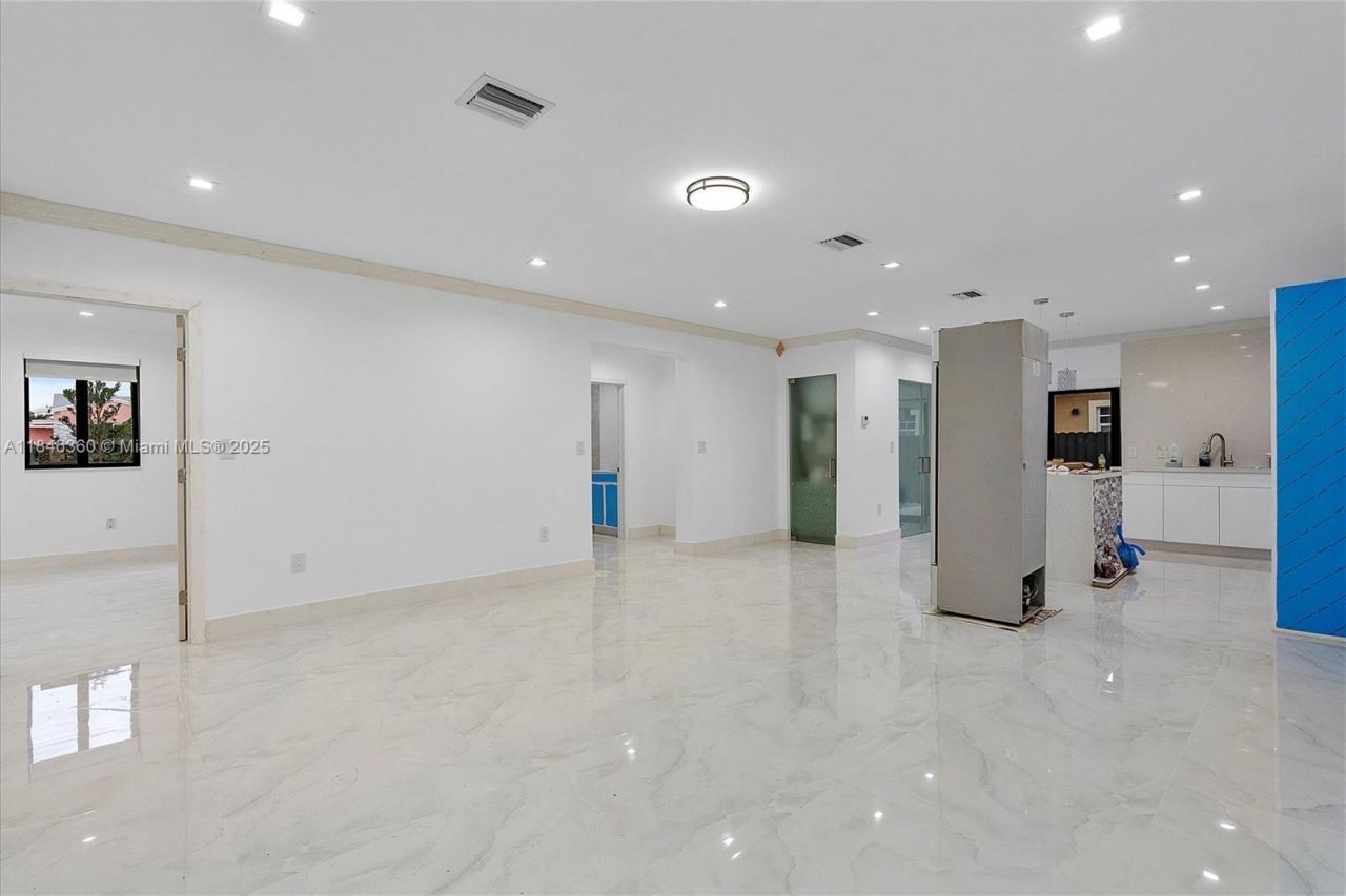 501 E 59th St, Hialeah, FL 33013 Photo