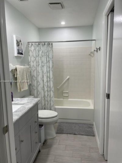 6396 Royal Woods Dr, Fort Myers, FL 33908 Photo