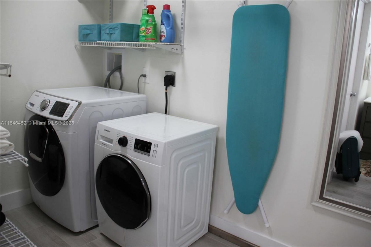 20515 E Country Club Dr, Unit 1449, Aventura, FL 33180 Photo