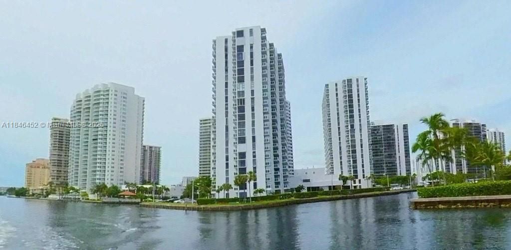 20515 E Country Club Dr, Unit 1449, Aventura, FL 33180 Photo