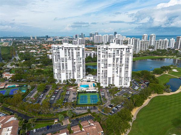 20225 NE 34th Ct, Unit 818, Aventura, FL 33180