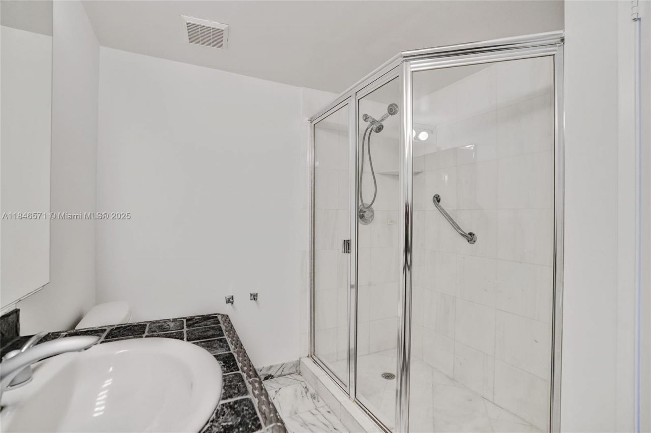 19101 Mystic Pointe Dr, Unit 1711, Aventura, FL 33180 Photo