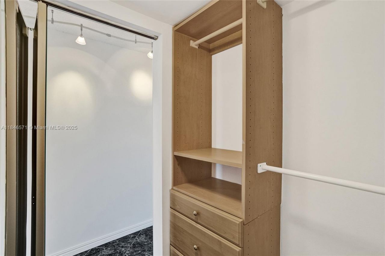 19101 Mystic Pointe Dr, Unit 1711, Aventura, FL 33180 Photo