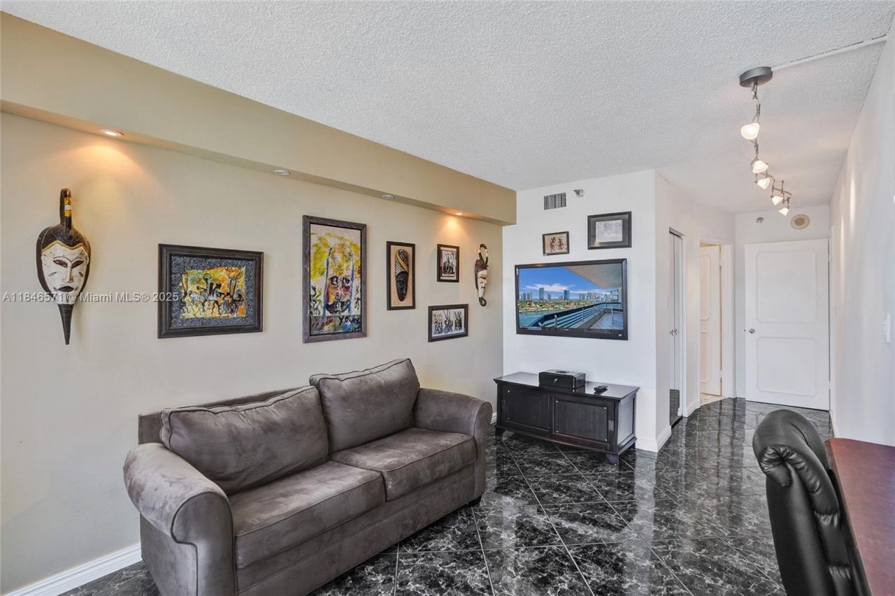 19101 Mystic Pointe Dr, Unit 1711, Aventura, FL 33180 Photo