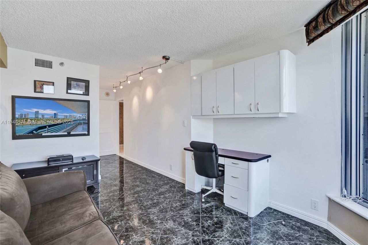 19101 Mystic Pointe Dr, Unit 1711, Aventura, FL 33180 Photo