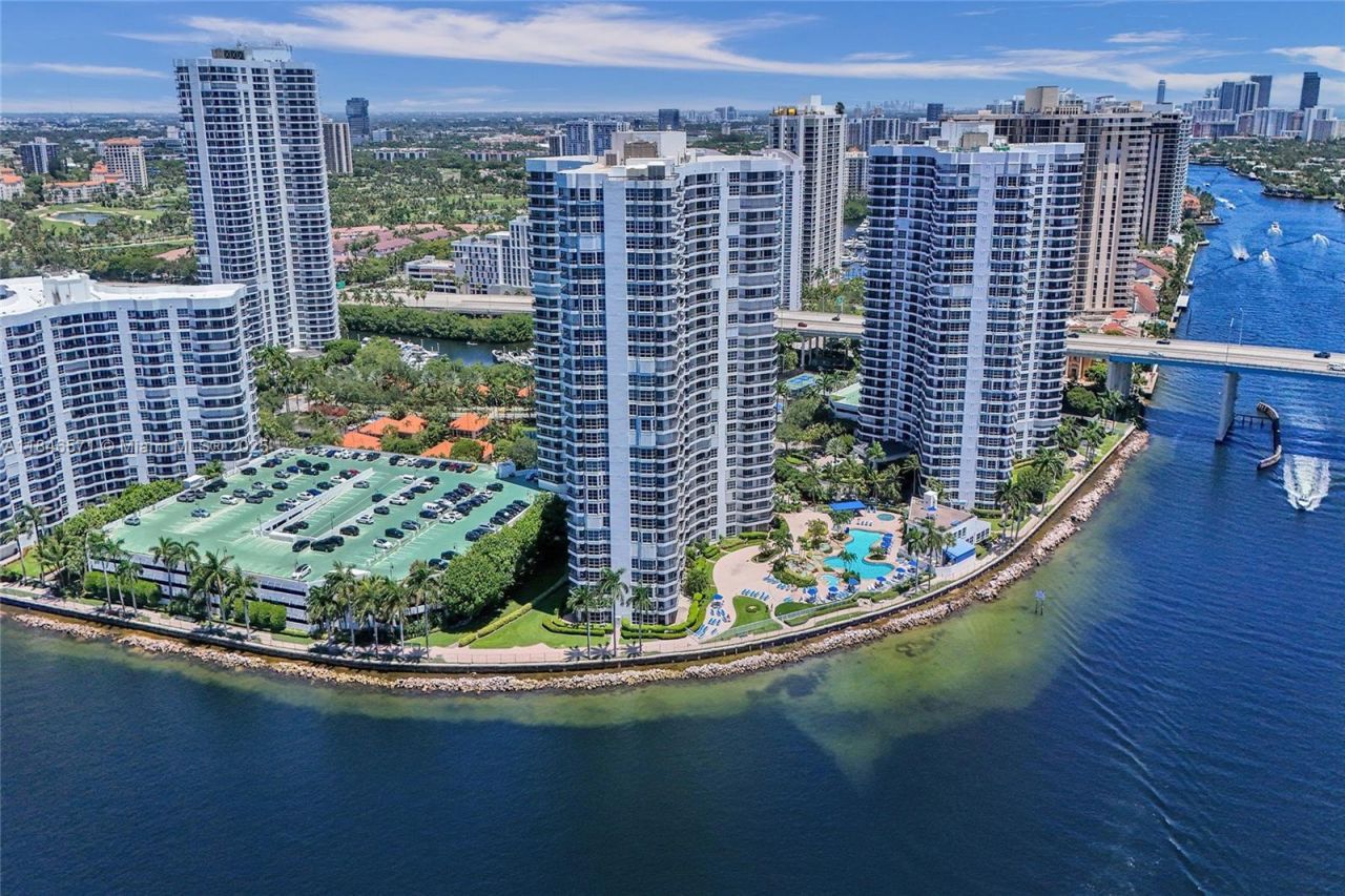 19101 Mystic Pointe Dr, Unit 1711, Aventura, FL 33180 Photo