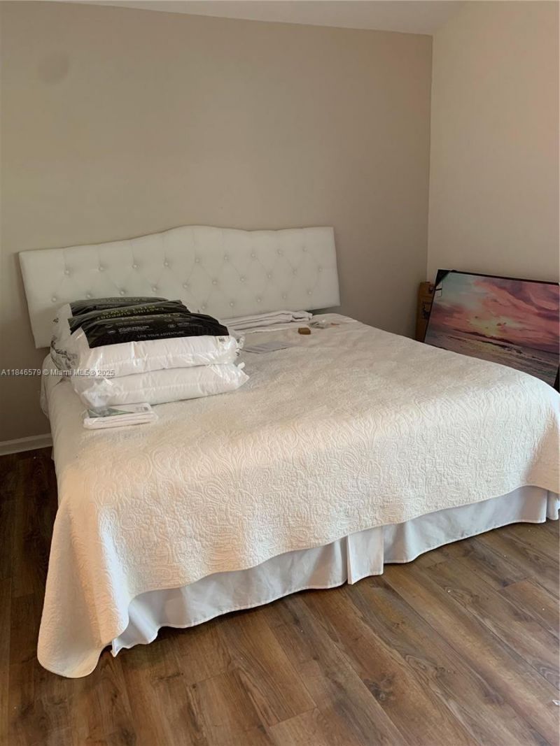 231 W Canterbury Dr W, Palm Beach Gardens, FL 33418 Photo