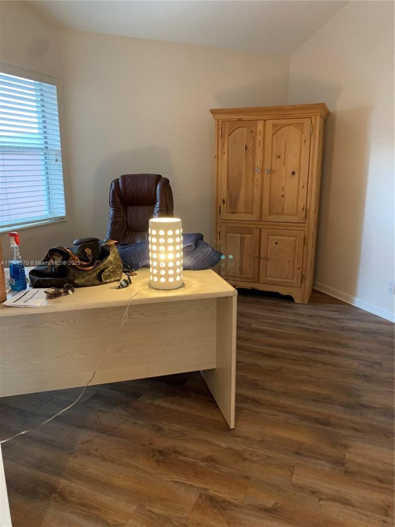 231 W Canterbury Dr W, Palm Beach Gardens, FL 33418 Photo