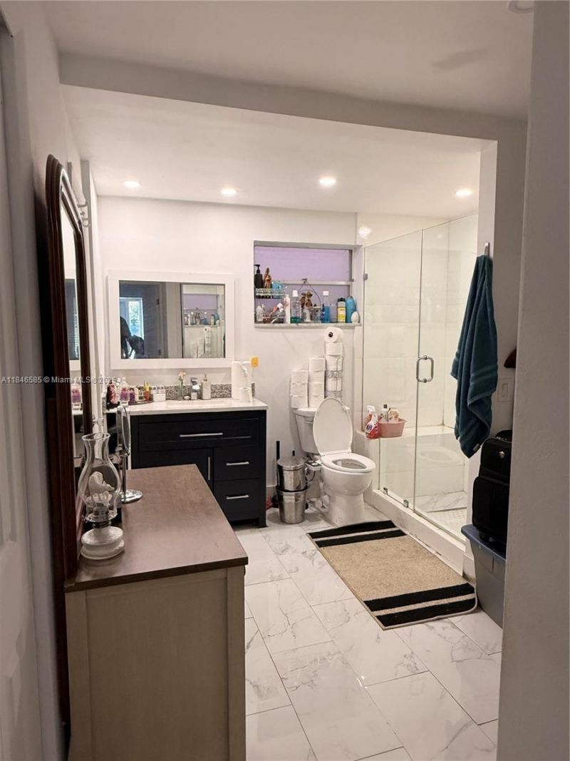 215 SE 3rd Ave, Unit 102C, Hallandale Beach, FL 33009 Photo