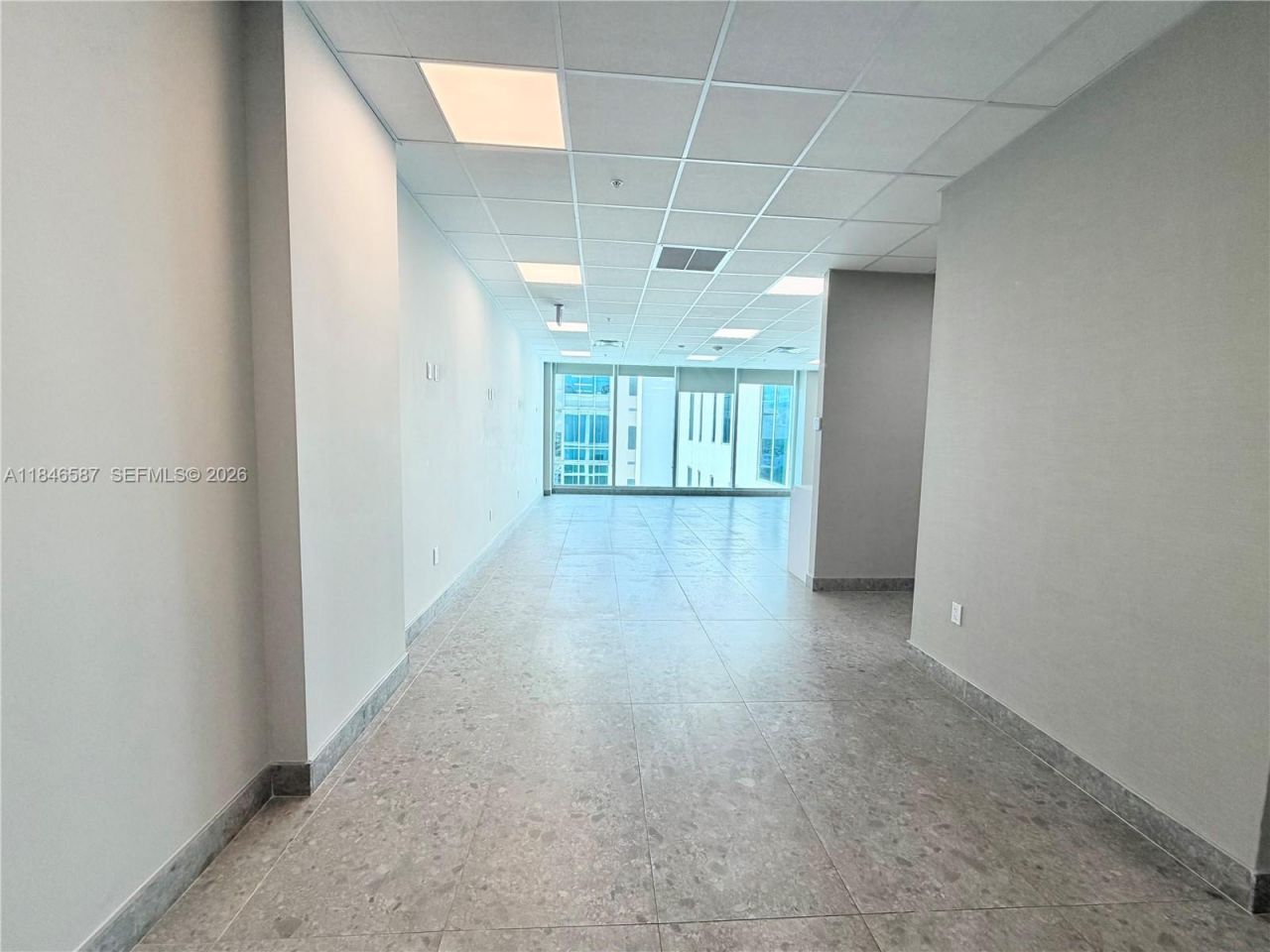 2820 NE 214th St, Unit 1001, Aventura, FL 33180 Photo