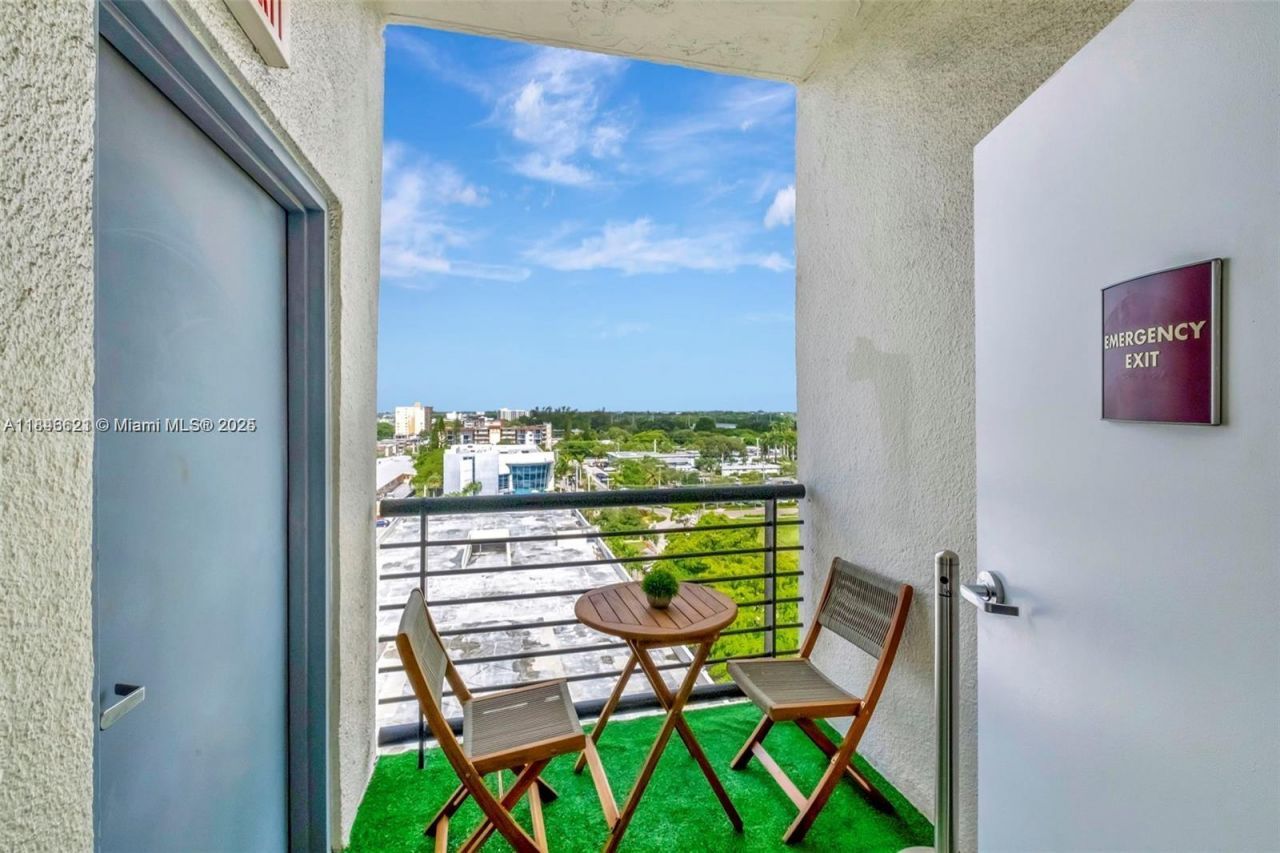12550 Biscayne Blvd, Unit 800-11, North Miami, FL 33181 Photo