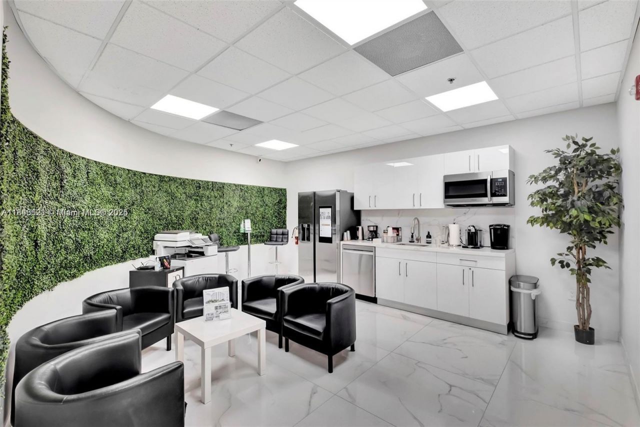 12550 Biscayne Blvd, Unit 800-11, North Miami, FL 33181 Photo