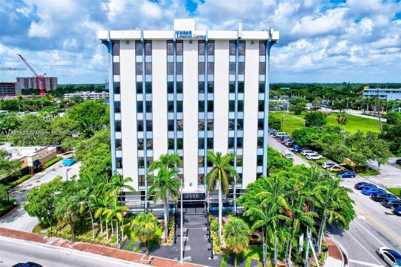 12550 Biscayne Blvd, Unit 800-11, North Miami, FL 33181 Photo