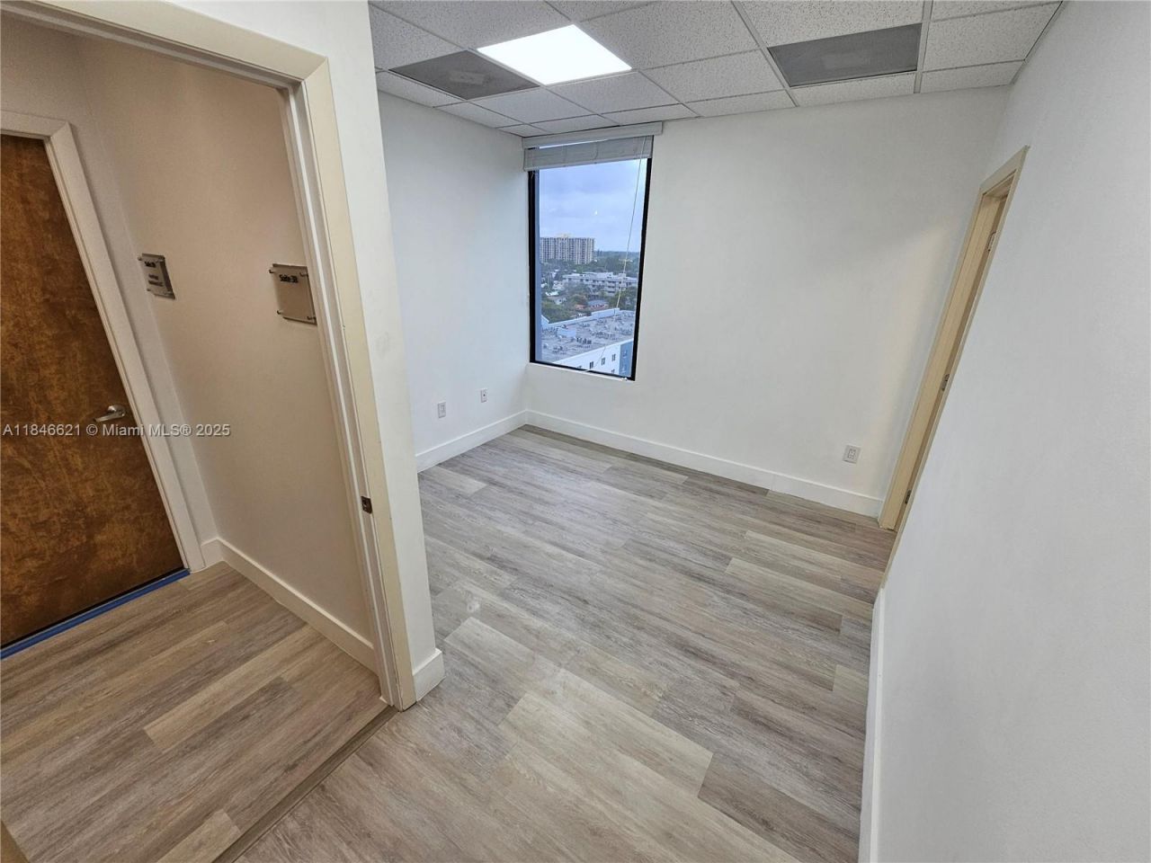 12550 Biscayne Blvd, Unit 800-11, North Miami, FL 33181 Photo