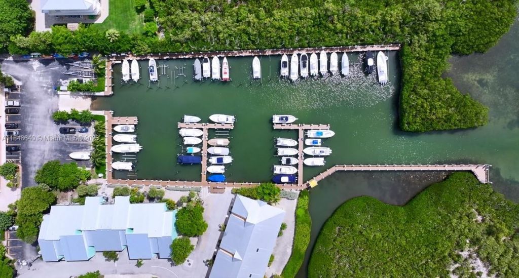 9812 Windward Ave, Key Largo, FL 33037 Photo