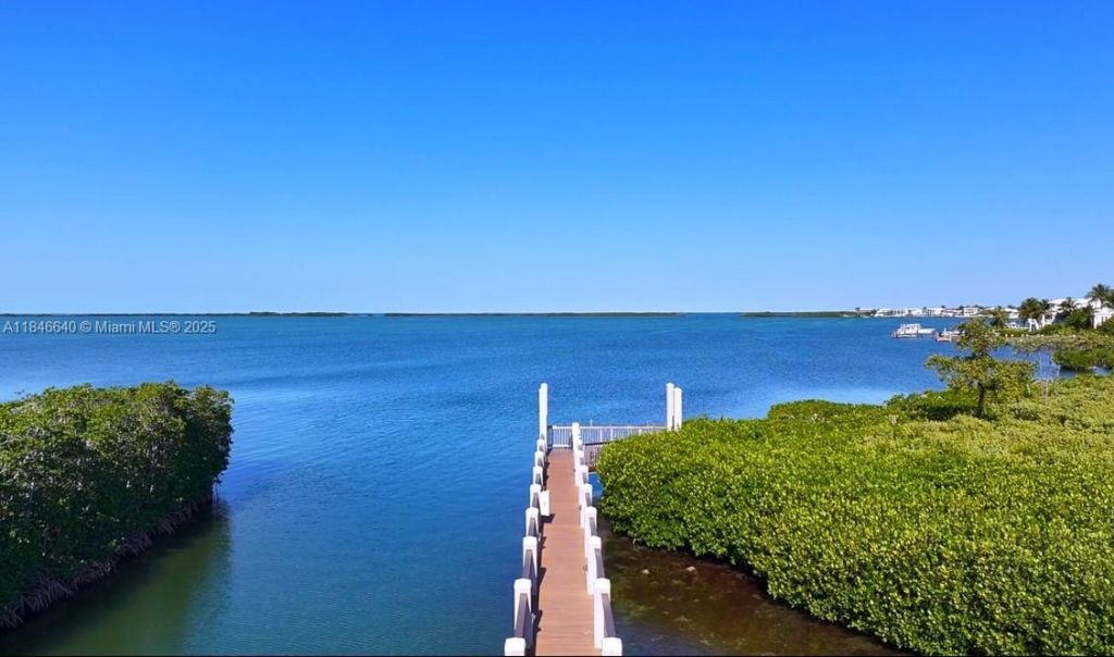 9812 Windward Ave, Key Largo, FL 33037 Photo