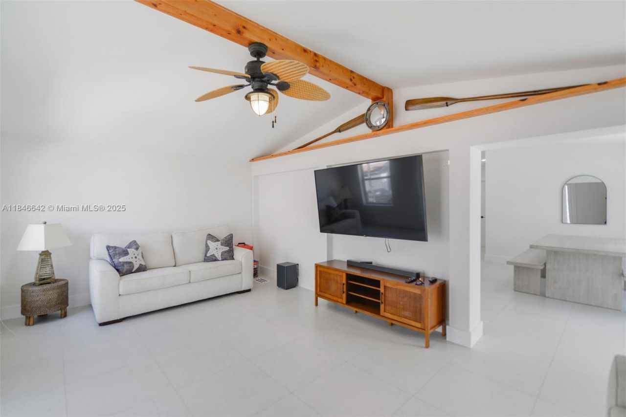 11 Mockingbird Rd, Key Largo, FL 33037 Photo