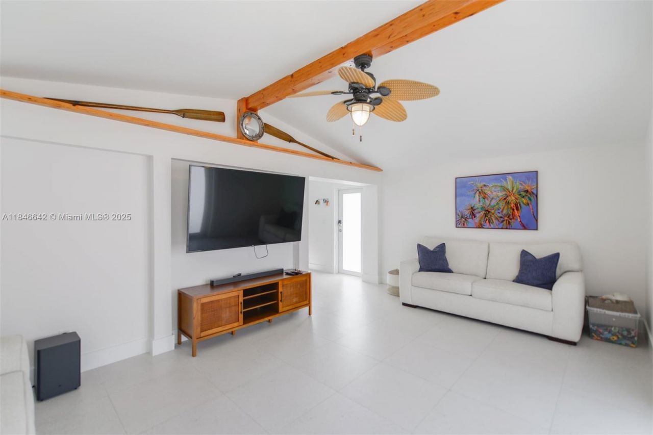 11 Mockingbird Rd, Key Largo, FL 33037 Photo