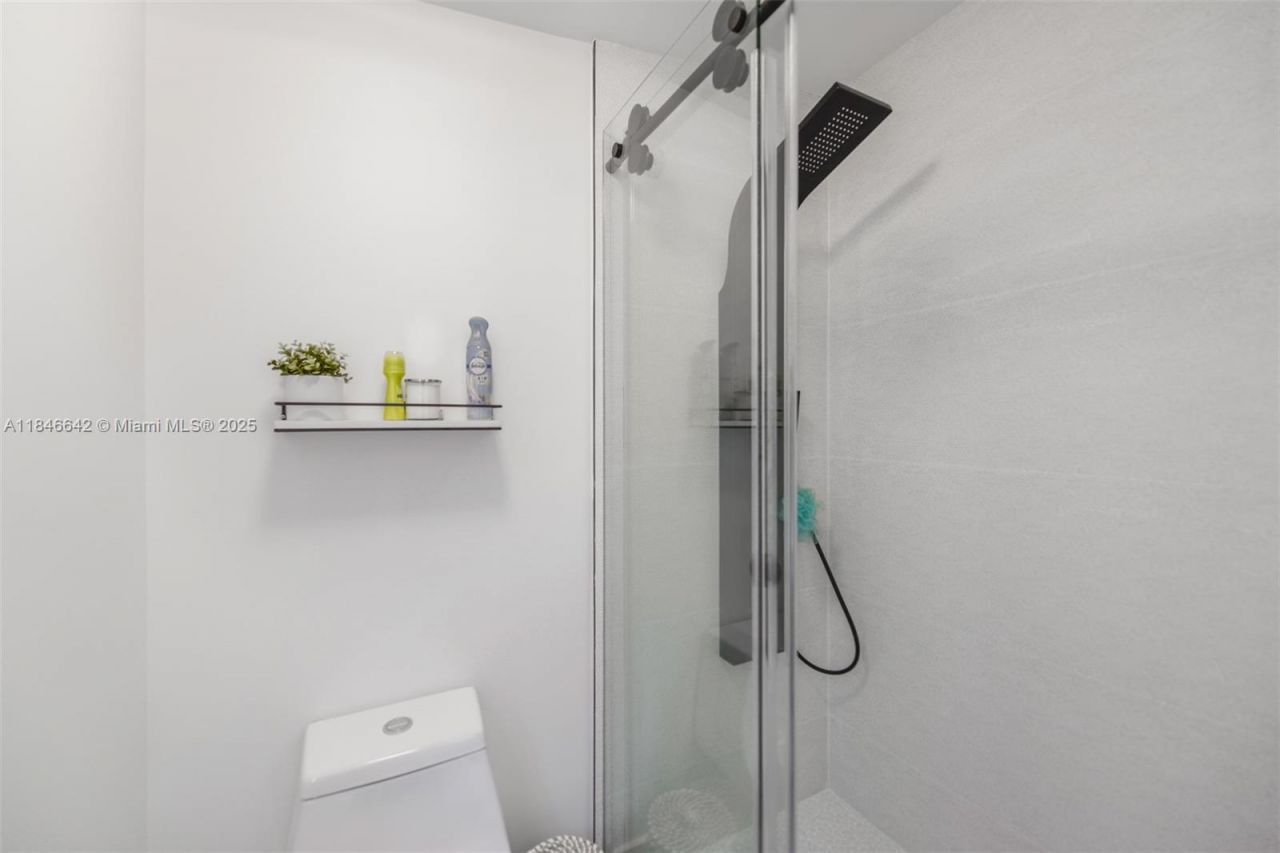 11 Mockingbird Rd, Key Largo, FL 33037 Photo