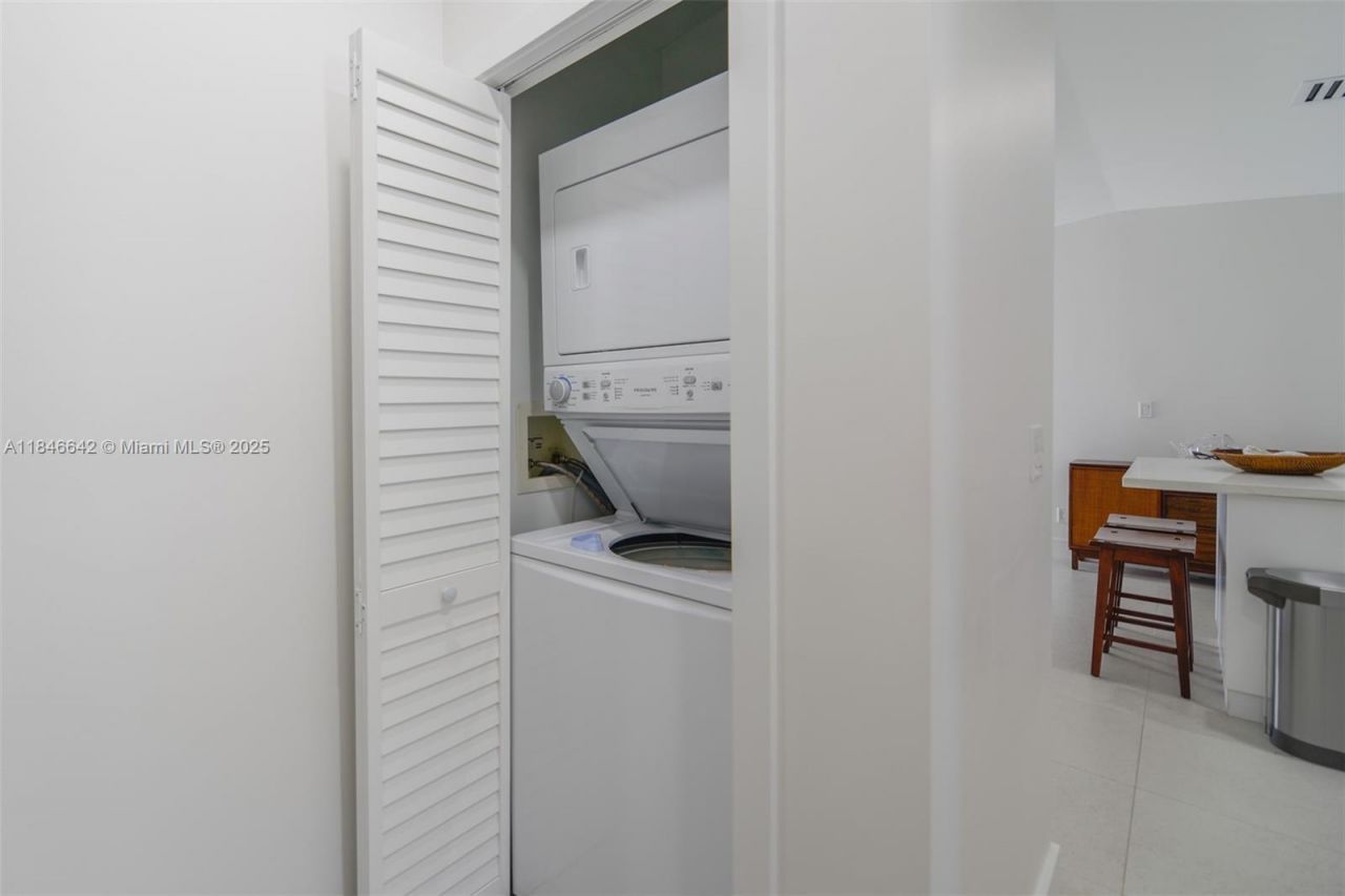 11 Mockingbird Rd, Key Largo, FL 33037 Photo