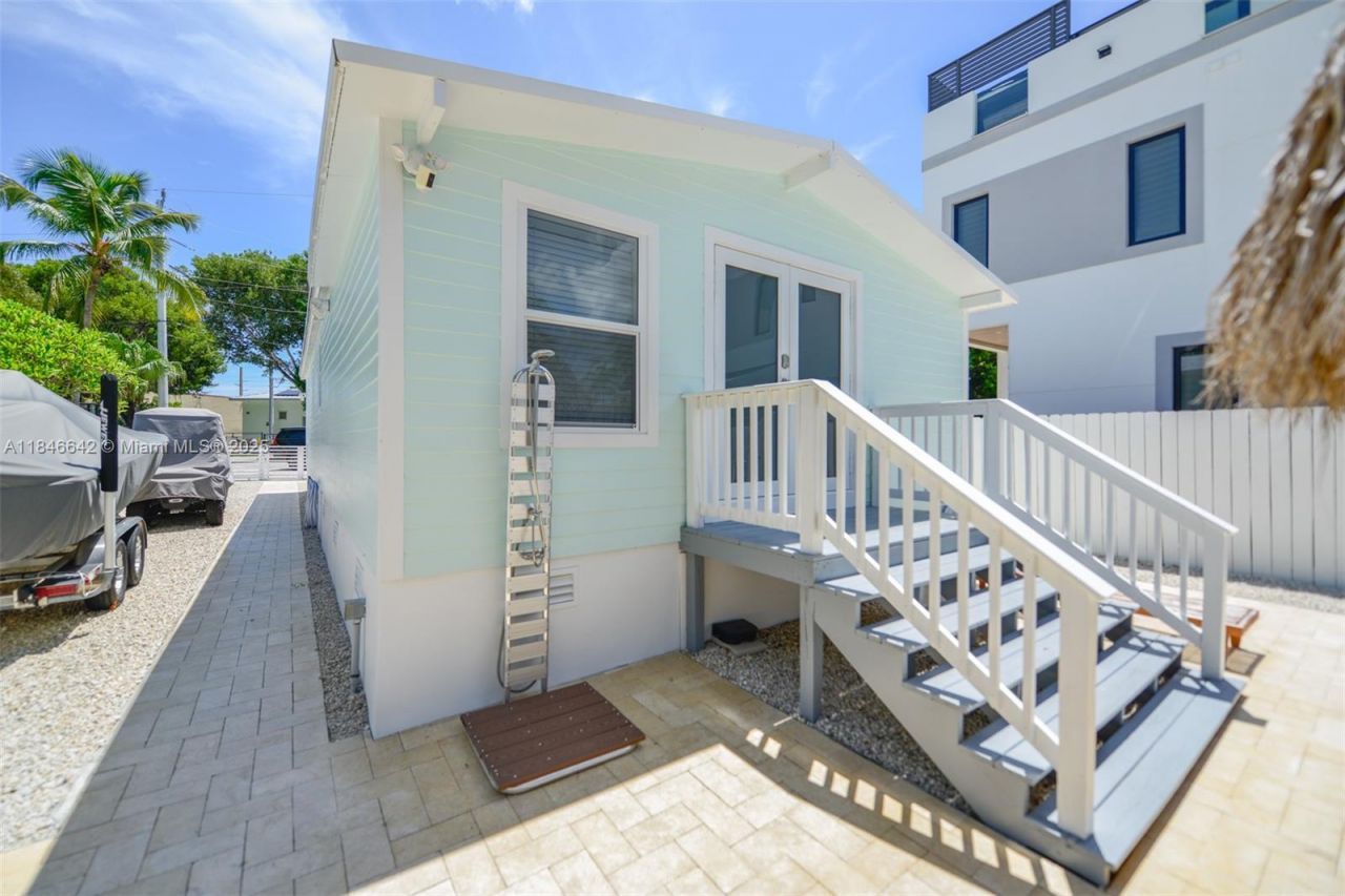 11 Mockingbird Rd, Key Largo, FL 33037 Photo
