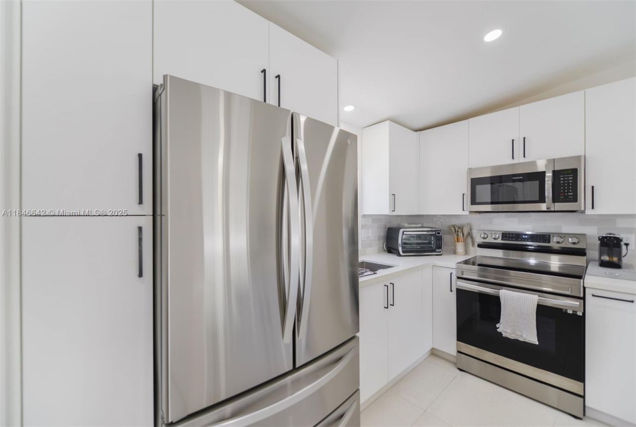 11 Mockingbird Rd, Key Largo, FL 33037 Photo