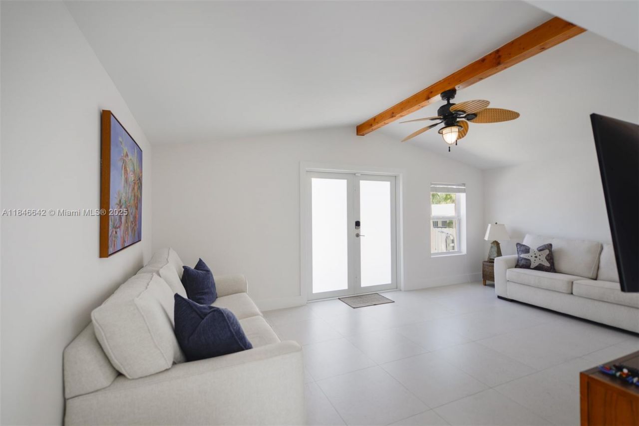 11 Mockingbird Rd, Key Largo, FL 33037 Photo