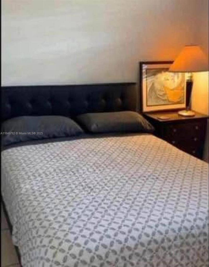 1530 NE 191st St, Unit 145, Miami, FL 33179 Photo