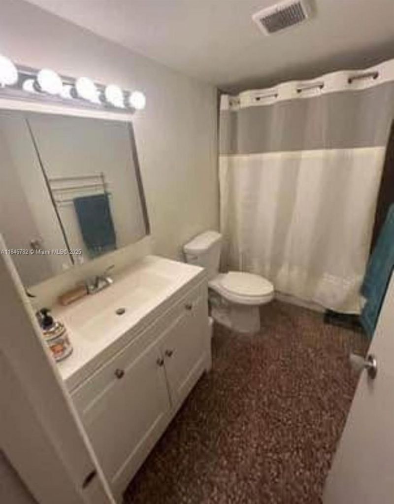 1530 NE 191st St, Unit 145, Miami, FL 33179 Photo