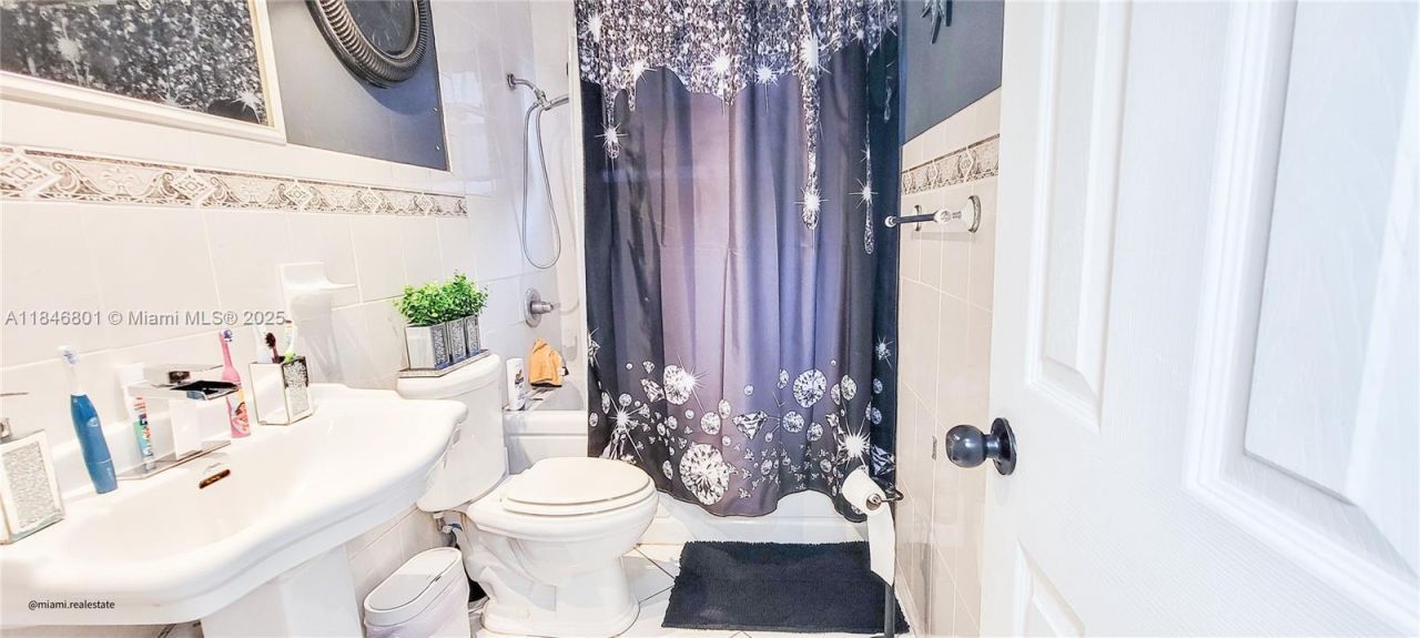 2649 Bahama Dr, Miramar, FL 33023 Photo