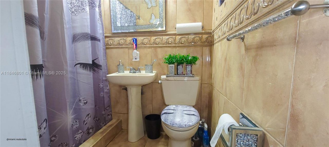 2649 Bahama Dr, Miramar, FL 33023 Photo