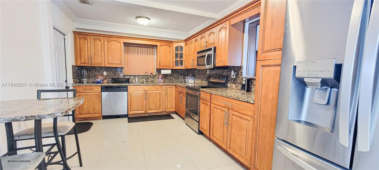 2649 Bahama Dr, Miramar, FL 33023 Photo