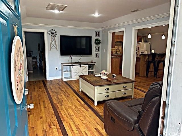 705 Fogel St. Photo 4