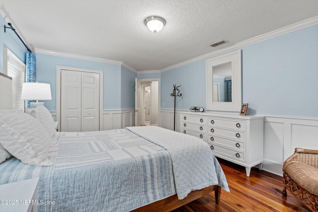 1819 Ocean Drive S, Jacksonville Beach, FL 32250 Photo